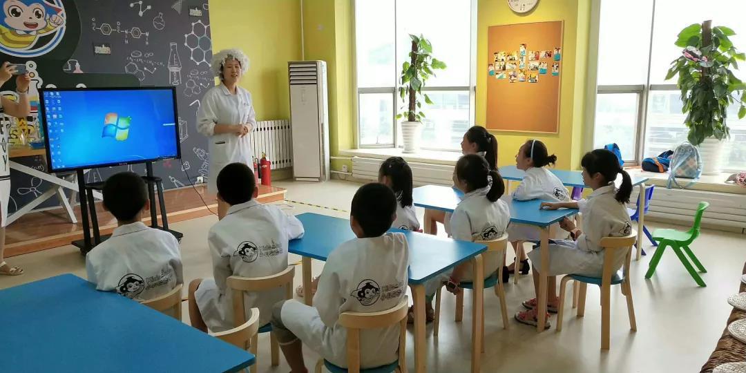 讓科學的火花點燃夢想的未來，小小科學家在行動|青島八大峽小學